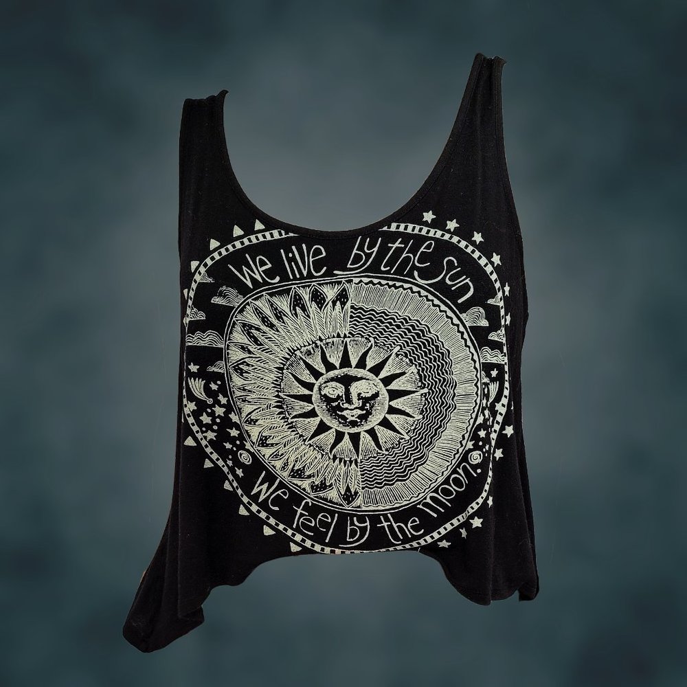 Black, drop sides crop top – We Live by the Sun, We Feel by the Moon – Occasion,